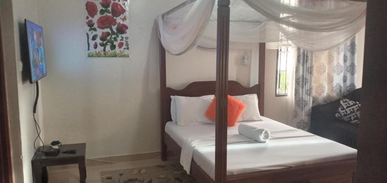Sebuleni Serviced Homstay - Nyali Beach Msa Момбаса Екстер'єр фото